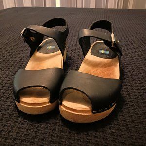 MIA wooden clogs